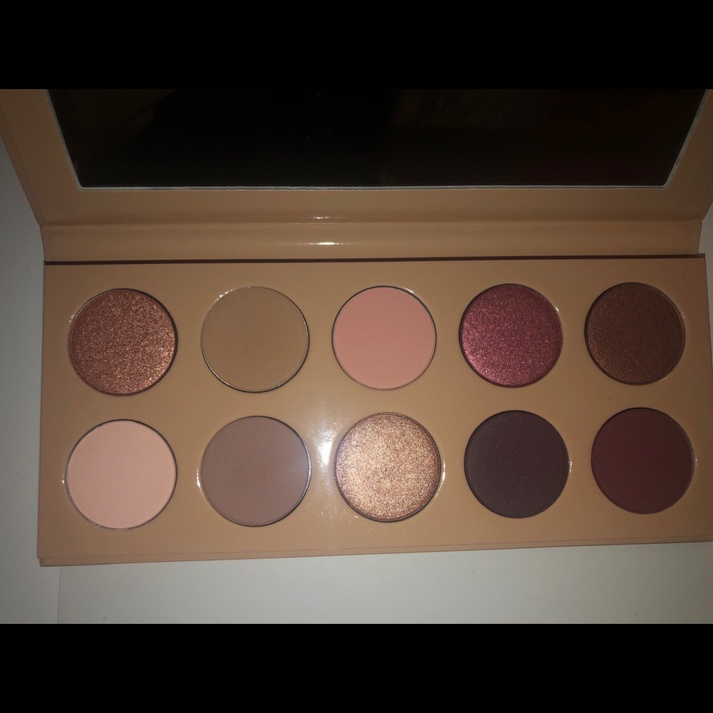 KKW Classic blossom palette